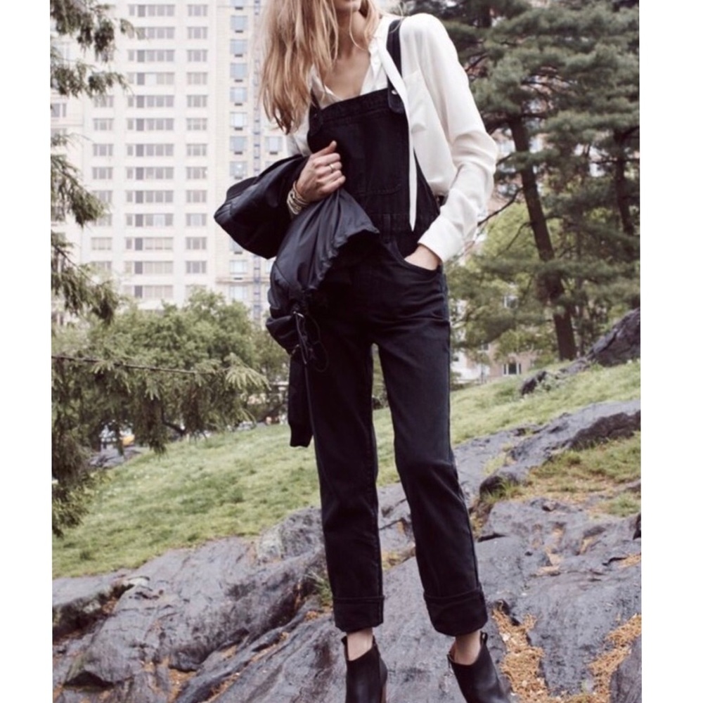 Madewell Black Denim Cross Back Overalls NWOT